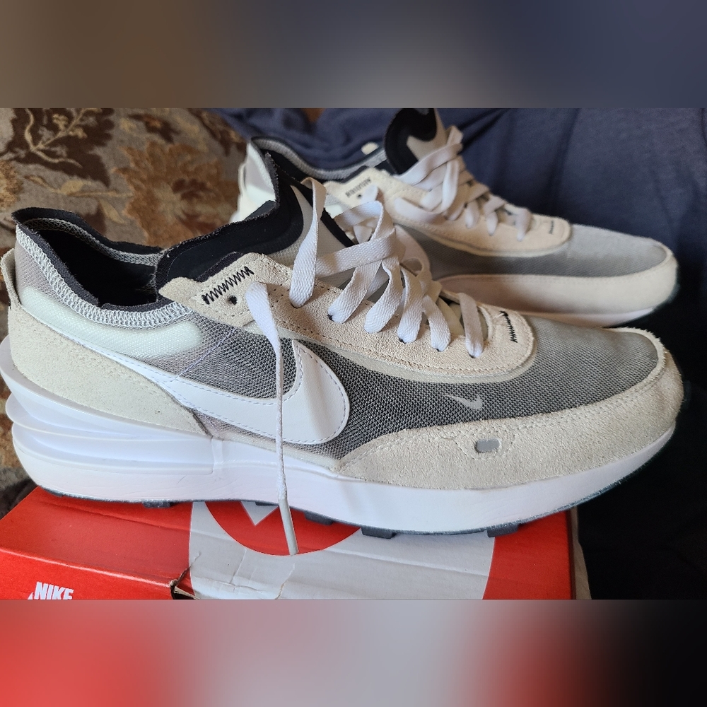 Nike waffle one